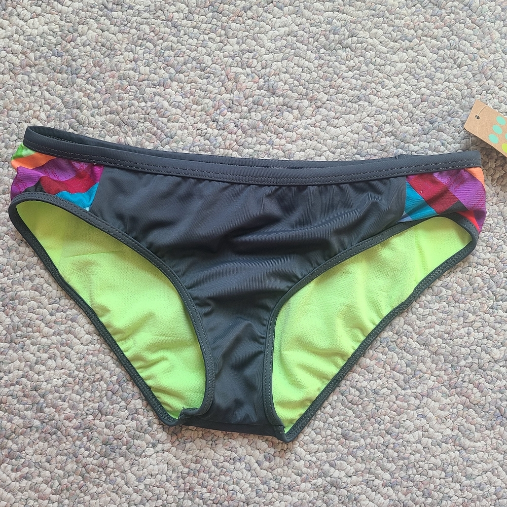 Nwt. Title nine bikini bottom. Small